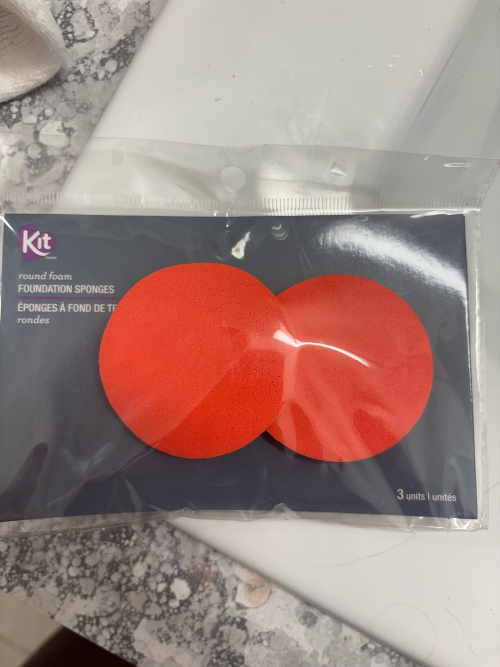 Round foam foundation sponges